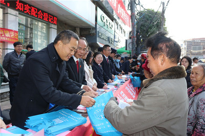 欽北區(qū)舉辦憲法宣傳周系列活動(dòng)，法律咨詢(xún)服務(wù)惠及民眾